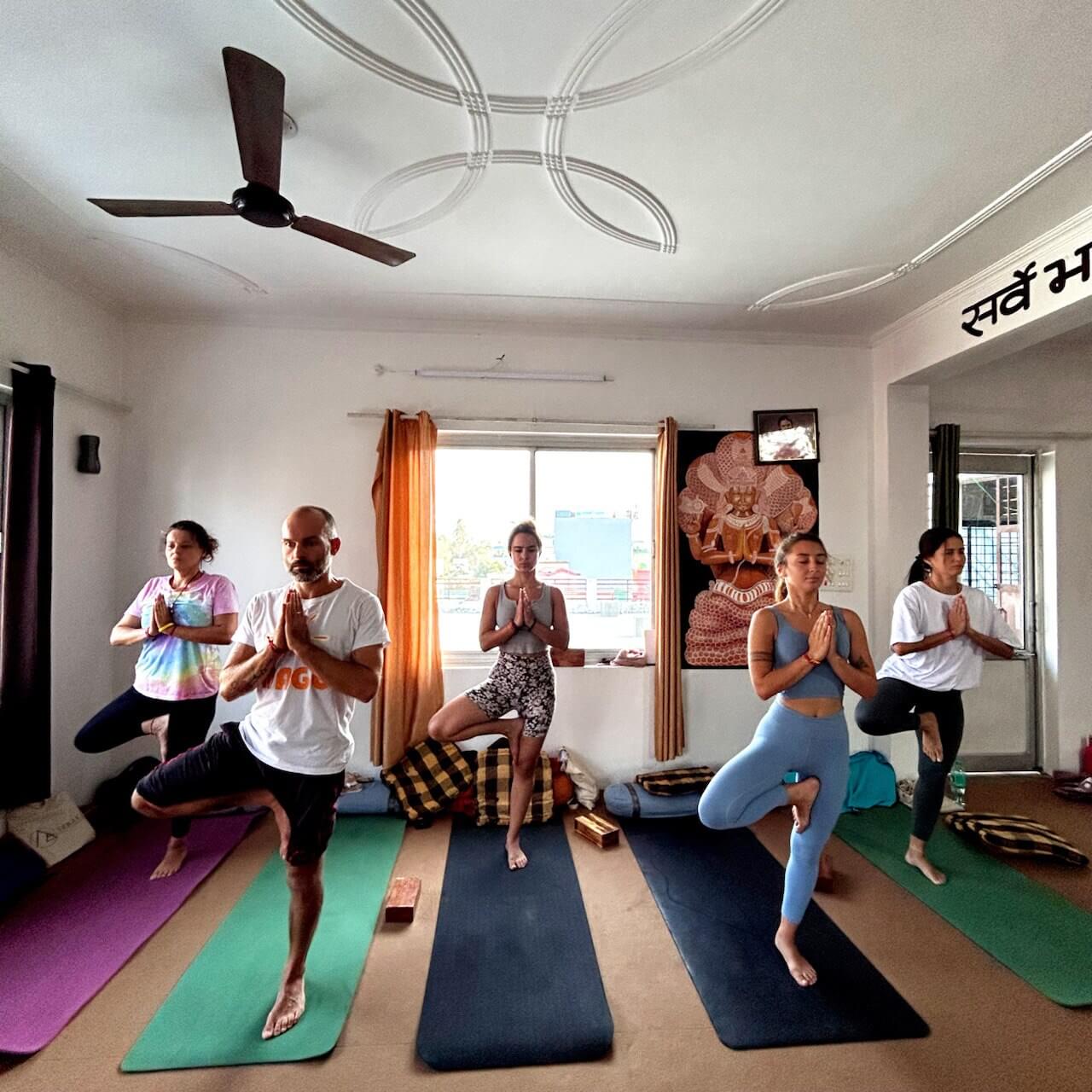 Experiencia de yoga 2: 1728399349103