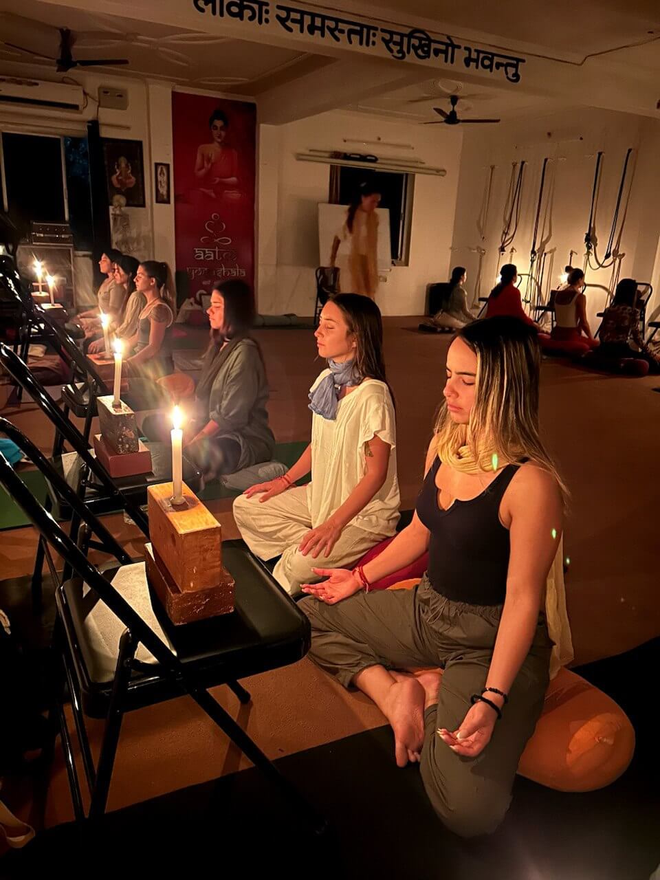 Experiencia de yoga 3: 1728969134567